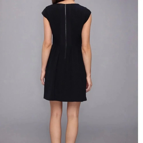 REBECCA TAYLOR Navy Short Sleeve Crepe Textured Dress Size 10 Business Career - Picture 8 of 8